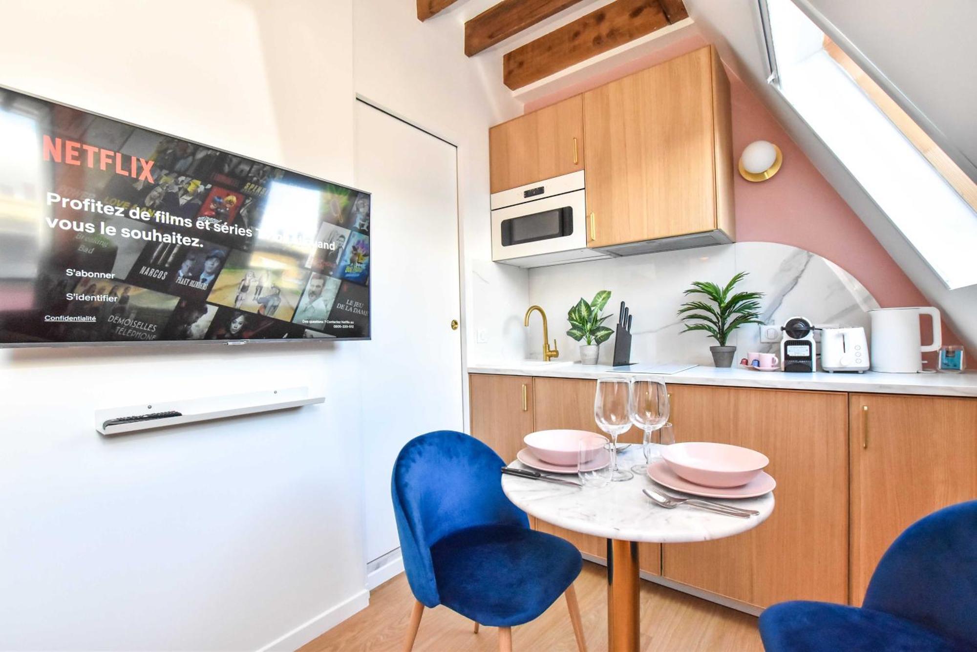 Newly Renovated Studio Under The Parisian Roofs - Arc De Triomphe Apartment Екстериор снимка