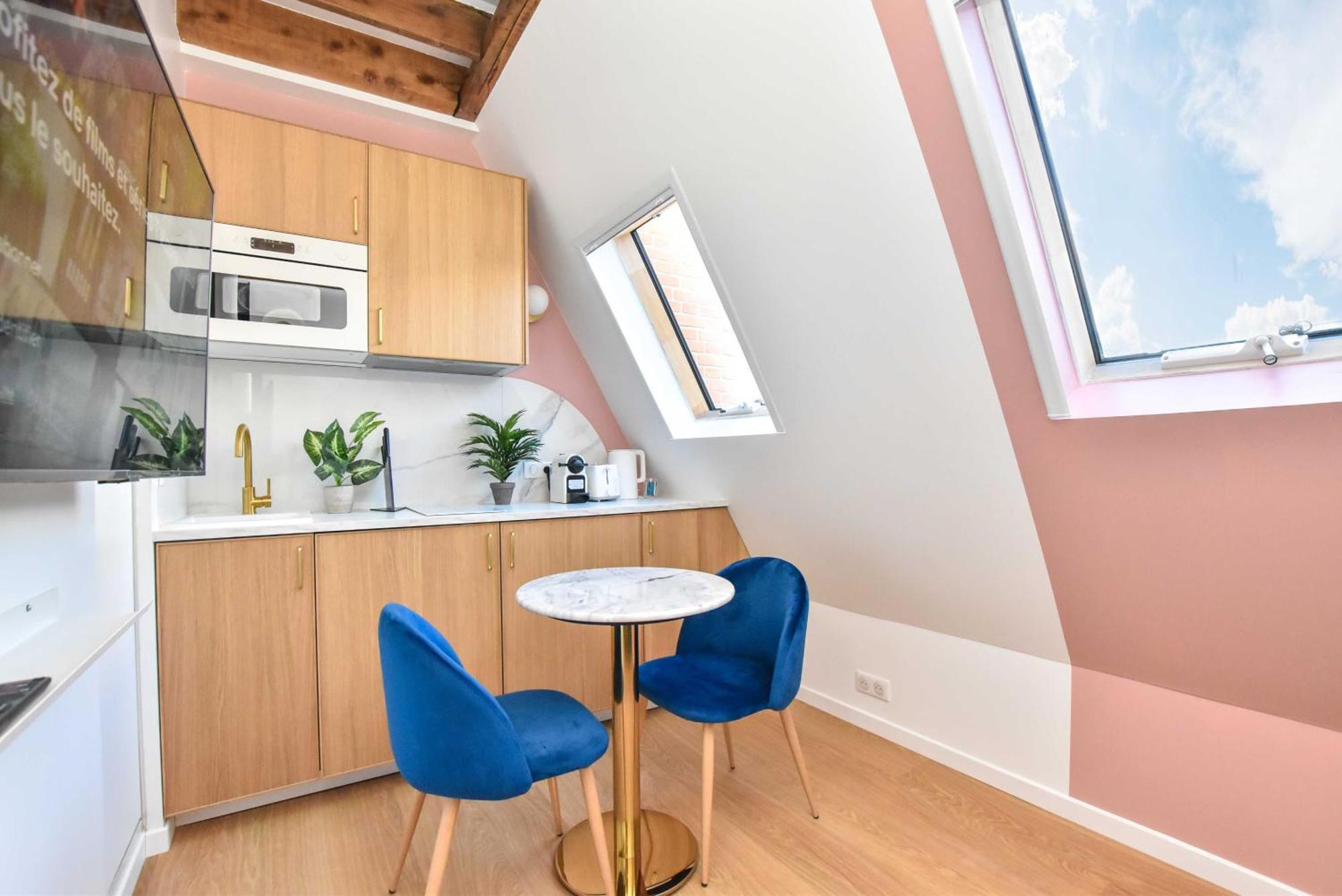 Newly Renovated Studio Under The Parisian Roofs - Arc De Triomphe Apartment Екстериор снимка